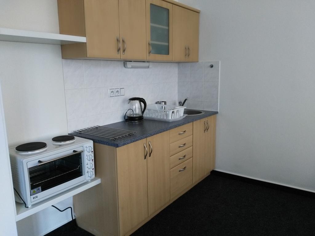 Apartman Amanda ปอดเยบราดิ ภายนอก รูปภาพ